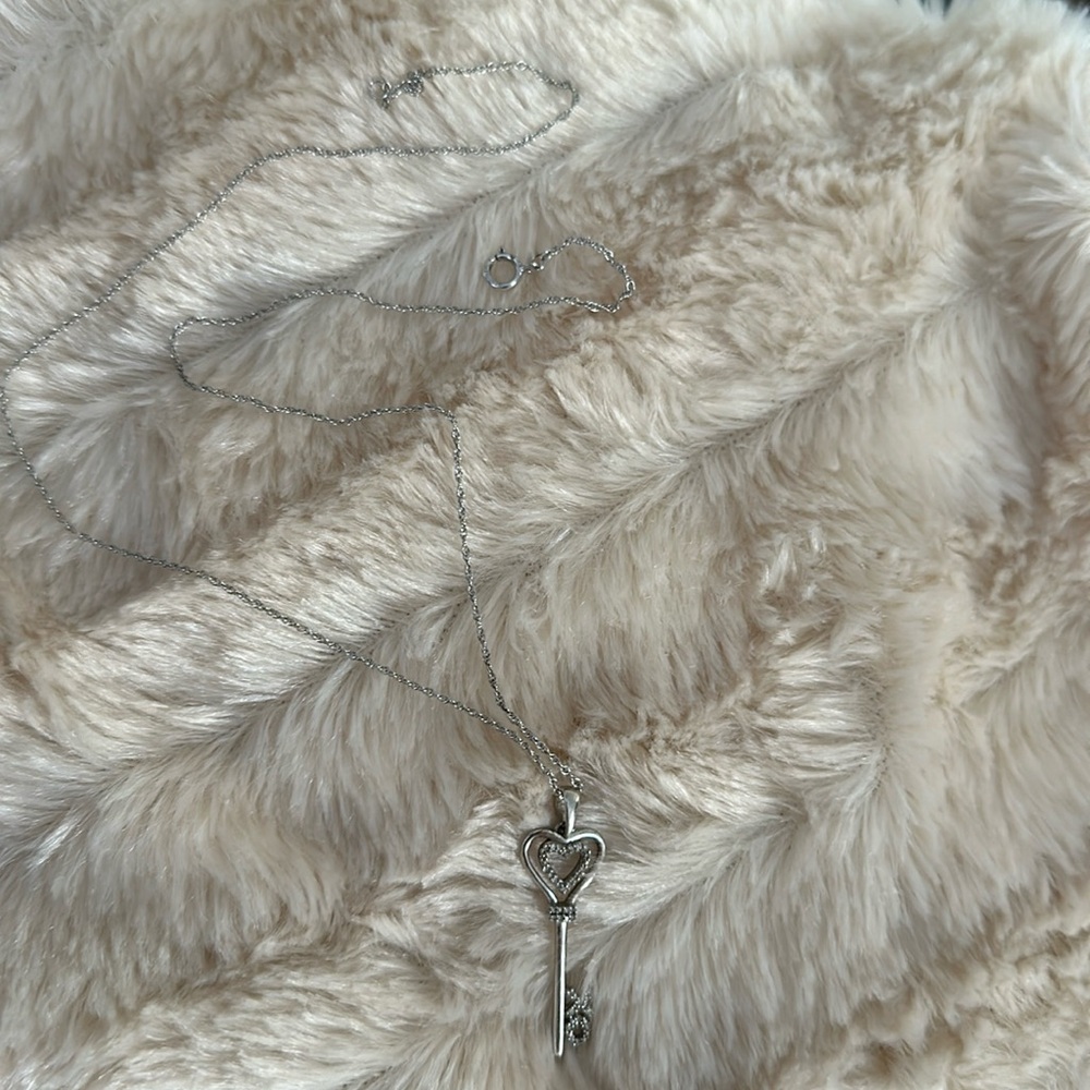 14k white gold and authentic diamond heart key XO necklace